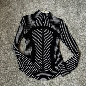 Define Jacket Luon by Lulu Lemon size 4